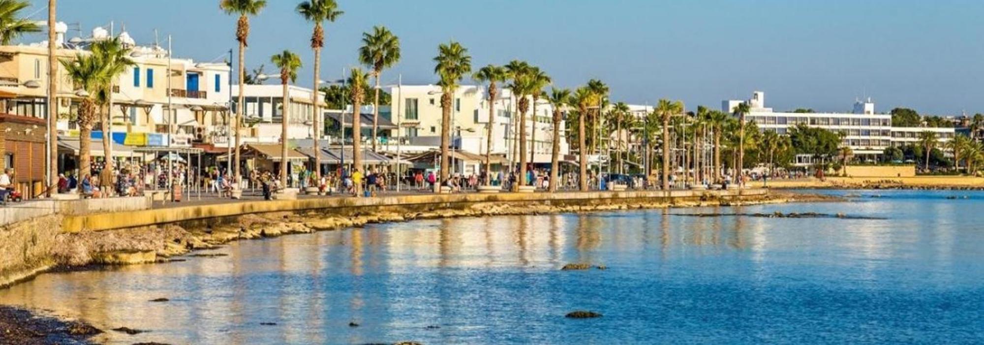 Poseidon 51 - Beachfront Two Bedroom Apartment بافوس المظهر الخارجي الصورة